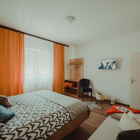 Apartman Lovric Джяково Экстерьер фото