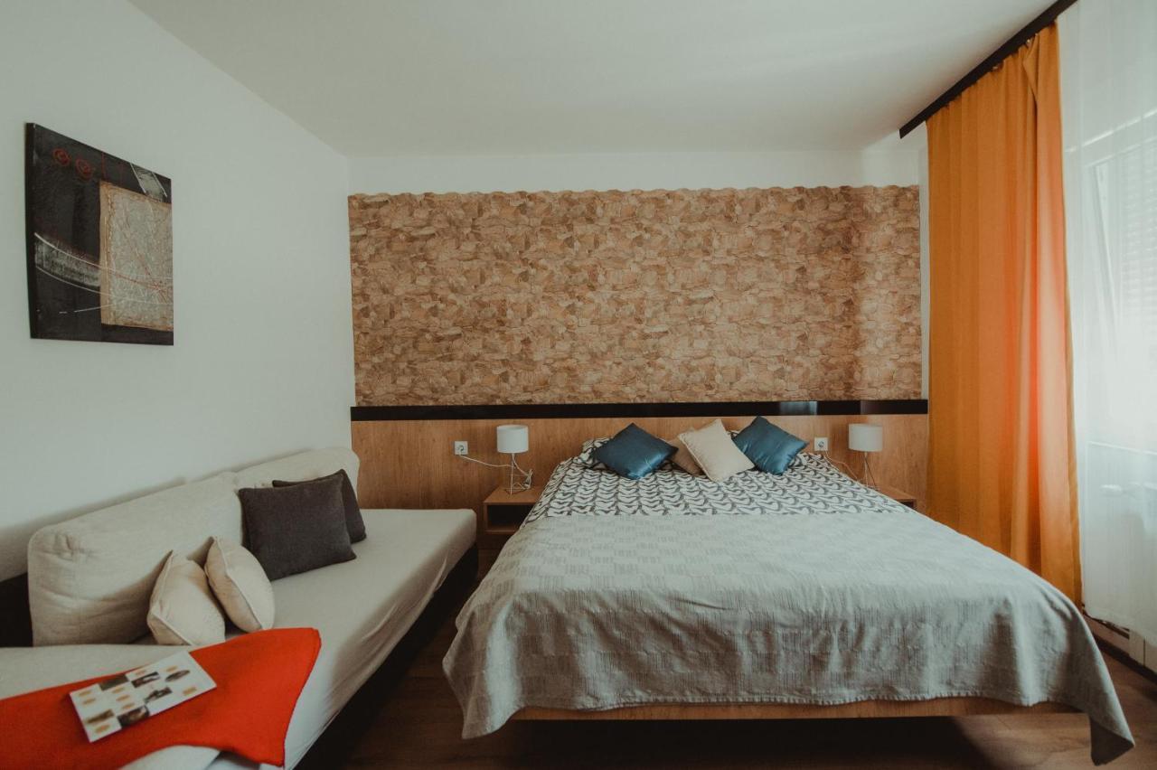 Apartman Lovric Джяково Экстерьер фото