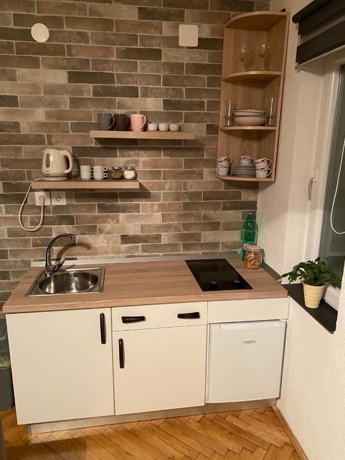 Apartman Lovric Джяково Экстерьер фото