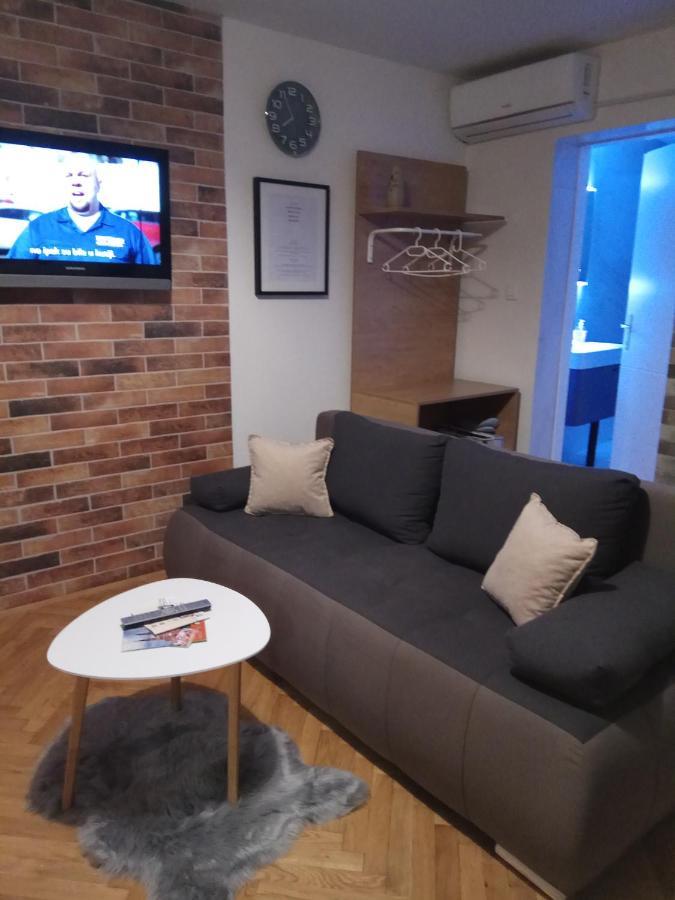 Apartman Lovric Джяково Экстерьер фото